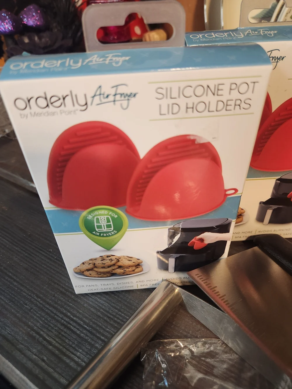 Baking Tool Set / 4 Silicone Potholders, 3 Bench Scrapers, 1 Kneading Tool